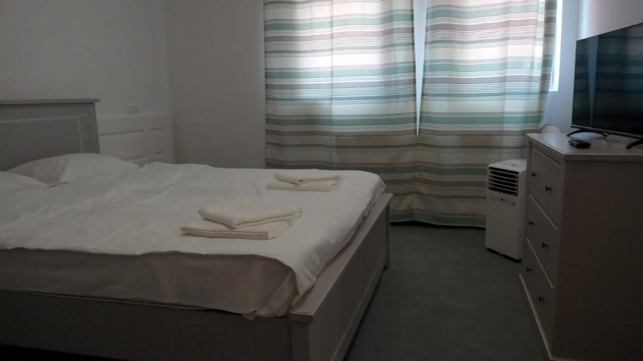 Hunedoara Sport Confort Hotel Buitenkant foto