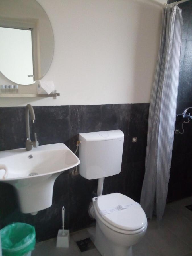 Hunedoara Sport Confort Hotel Buitenkant foto