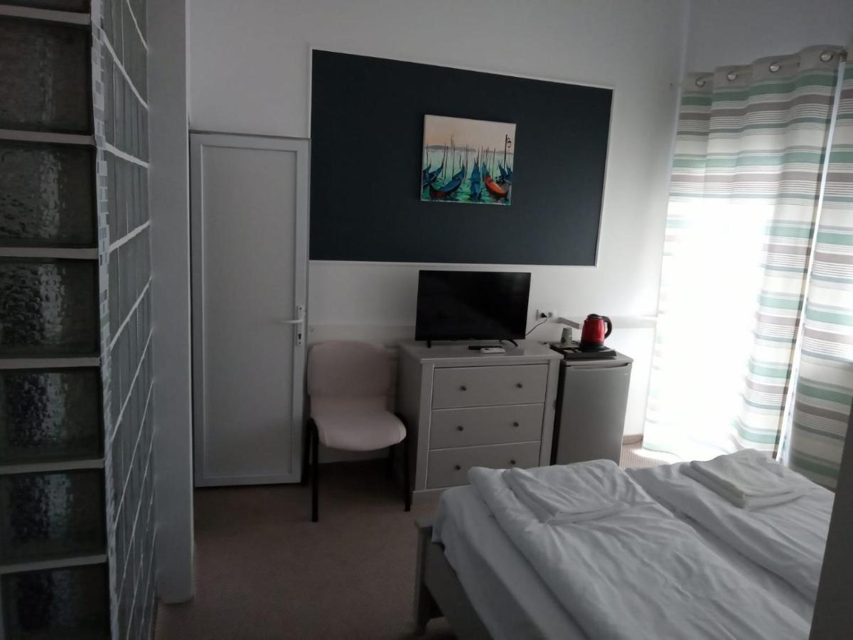 Hunedoara Sport Confort Hotel Buitenkant foto